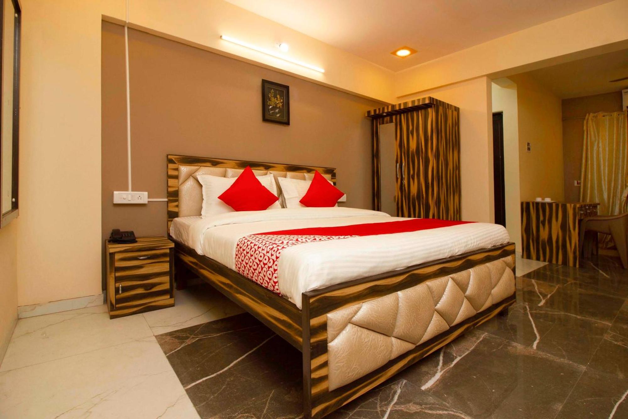 Hotel O The Star Hotel Panvel Exterior photo