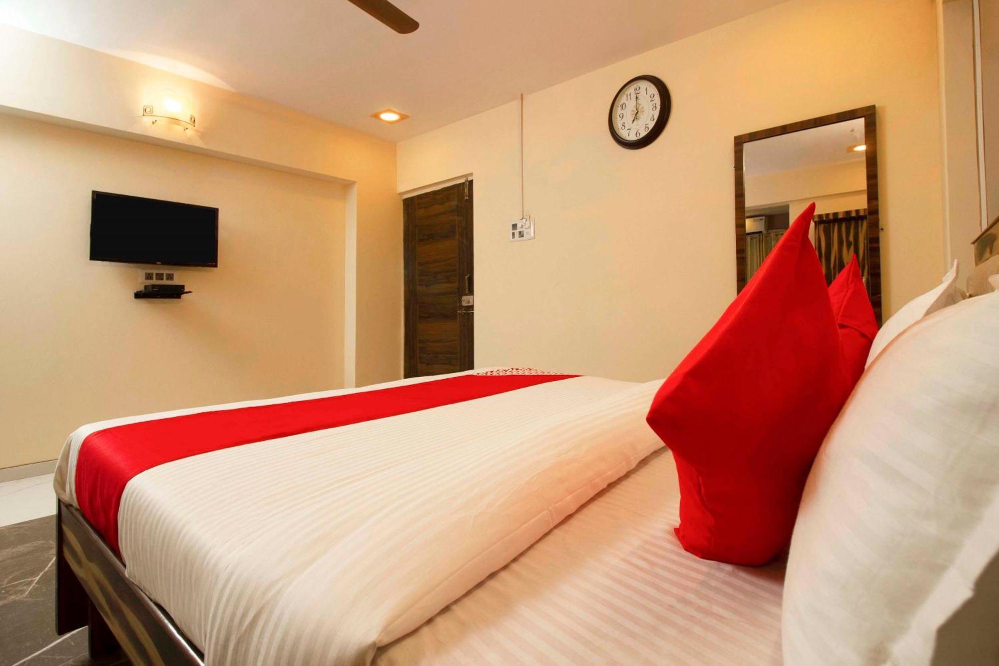 Hotel O The Star Hotel Panvel Exterior photo